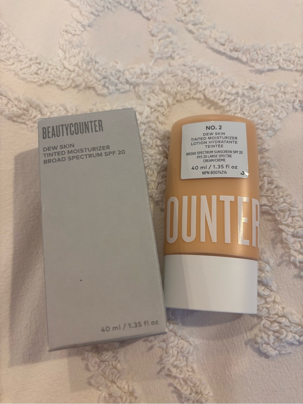 Beautycounter Dew Skin Tinted Moisturizer SPF 20 — No. 2 Light/Medium